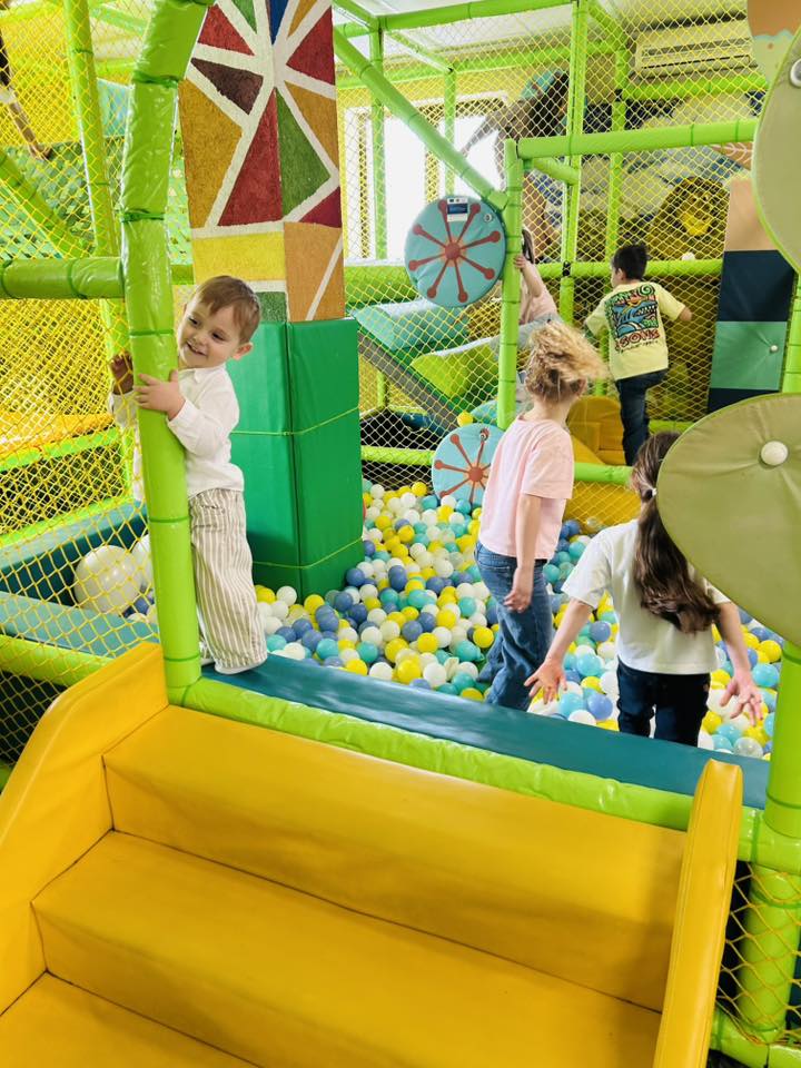 641175103_1607459174722881_2451465744111424193_n